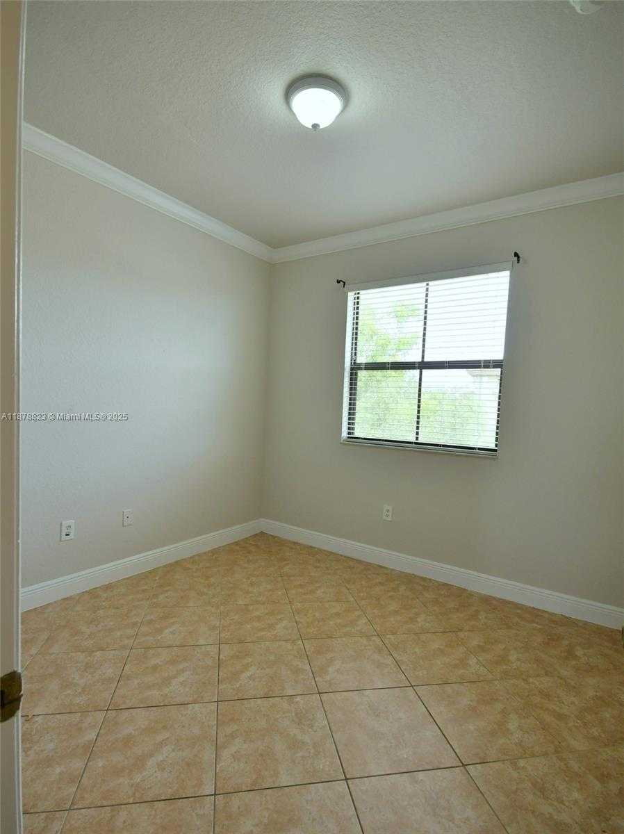 Small Image of 8940 SOUTH WEST 228TH LN, Cutler Bay Number 74