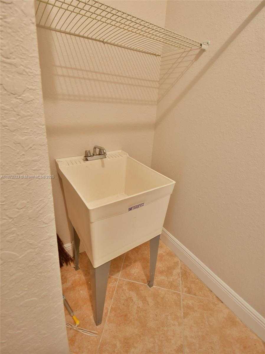 Small Image of 8940 SOUTH WEST 228TH LN, Cutler Bay Number 79