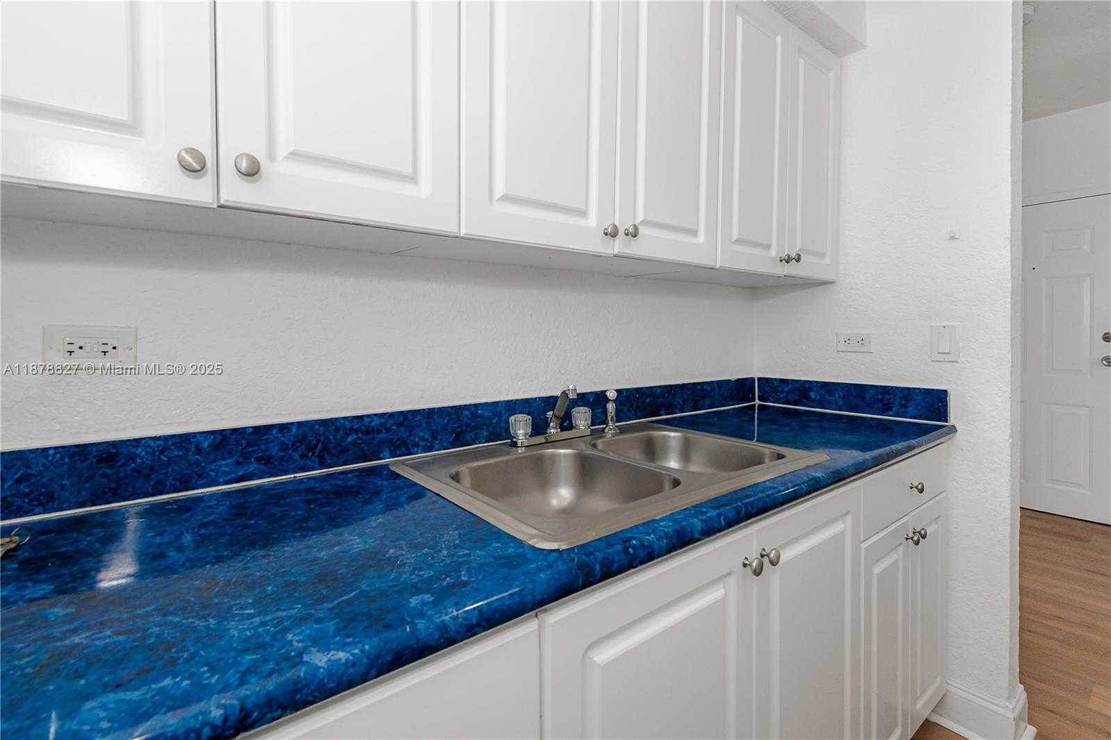 Small Image of 7334 HARDING AVE #16, Miami Beach Number 13