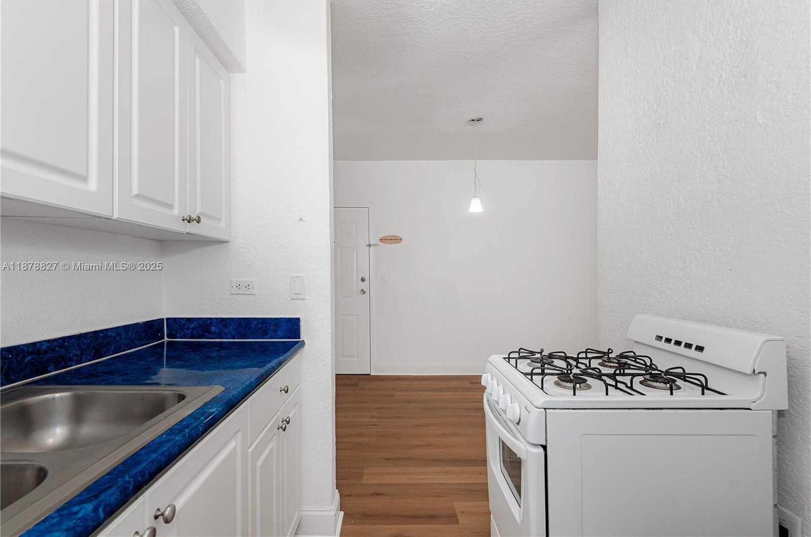 Small Image of 7334 HARDING AVE #16, Miami Beach Number 14