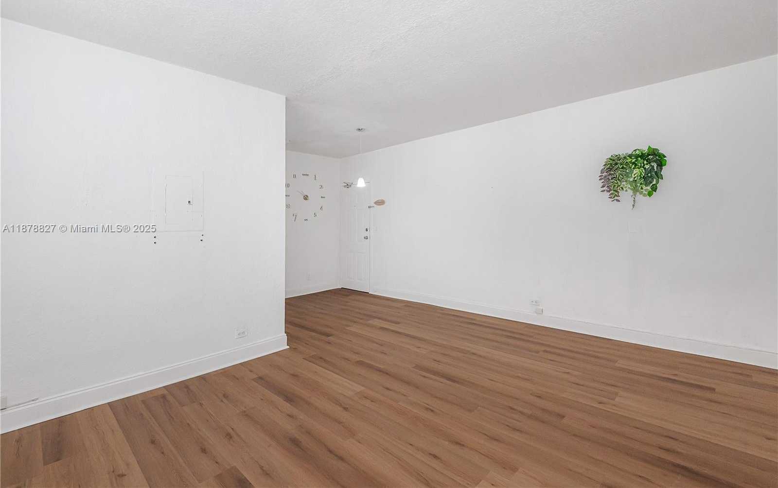 Small Image of 7334 HARDING AVE #16, Miami Beach Number 6
