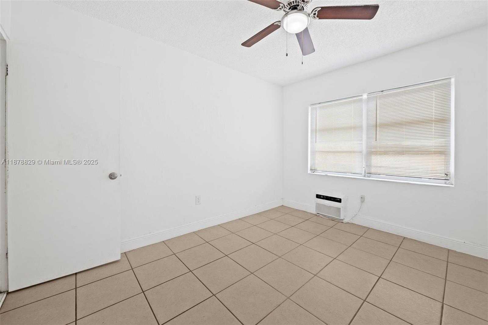 Small Image of 3571 SOUTH WEST 10TH ST #10B, Miami Number 19
