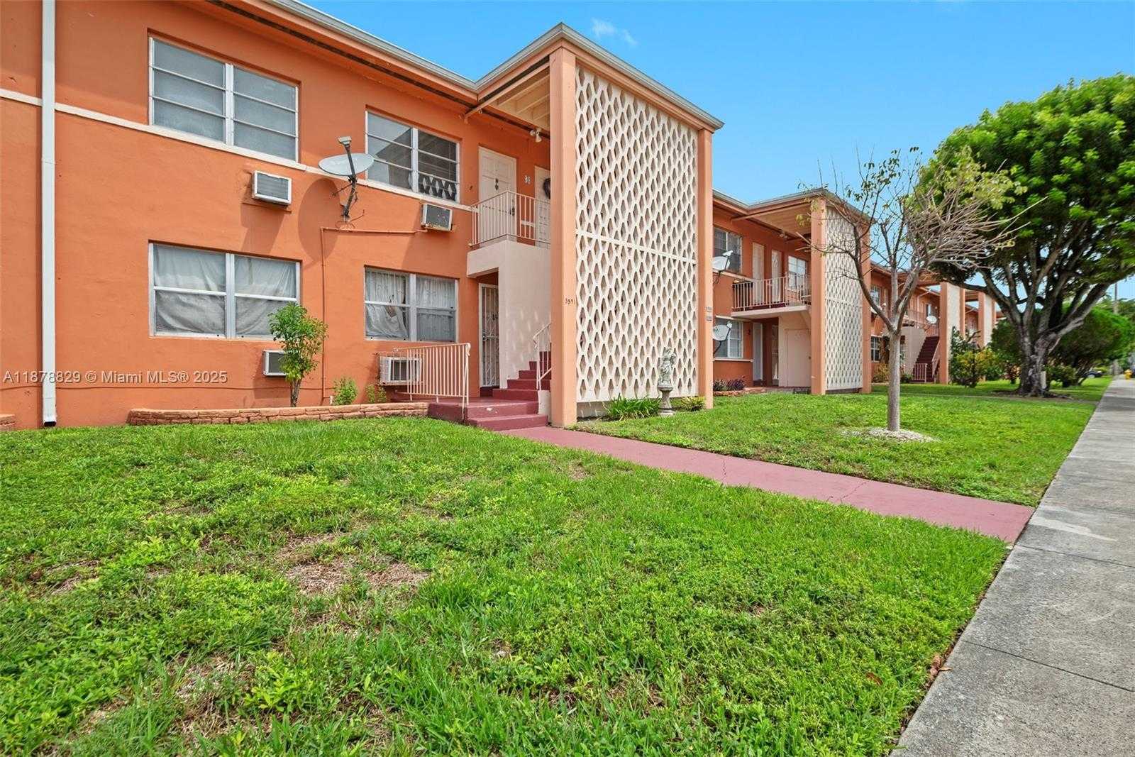 Small Image of 3571 SOUTH WEST 10TH ST #10B, Miami Number 2
