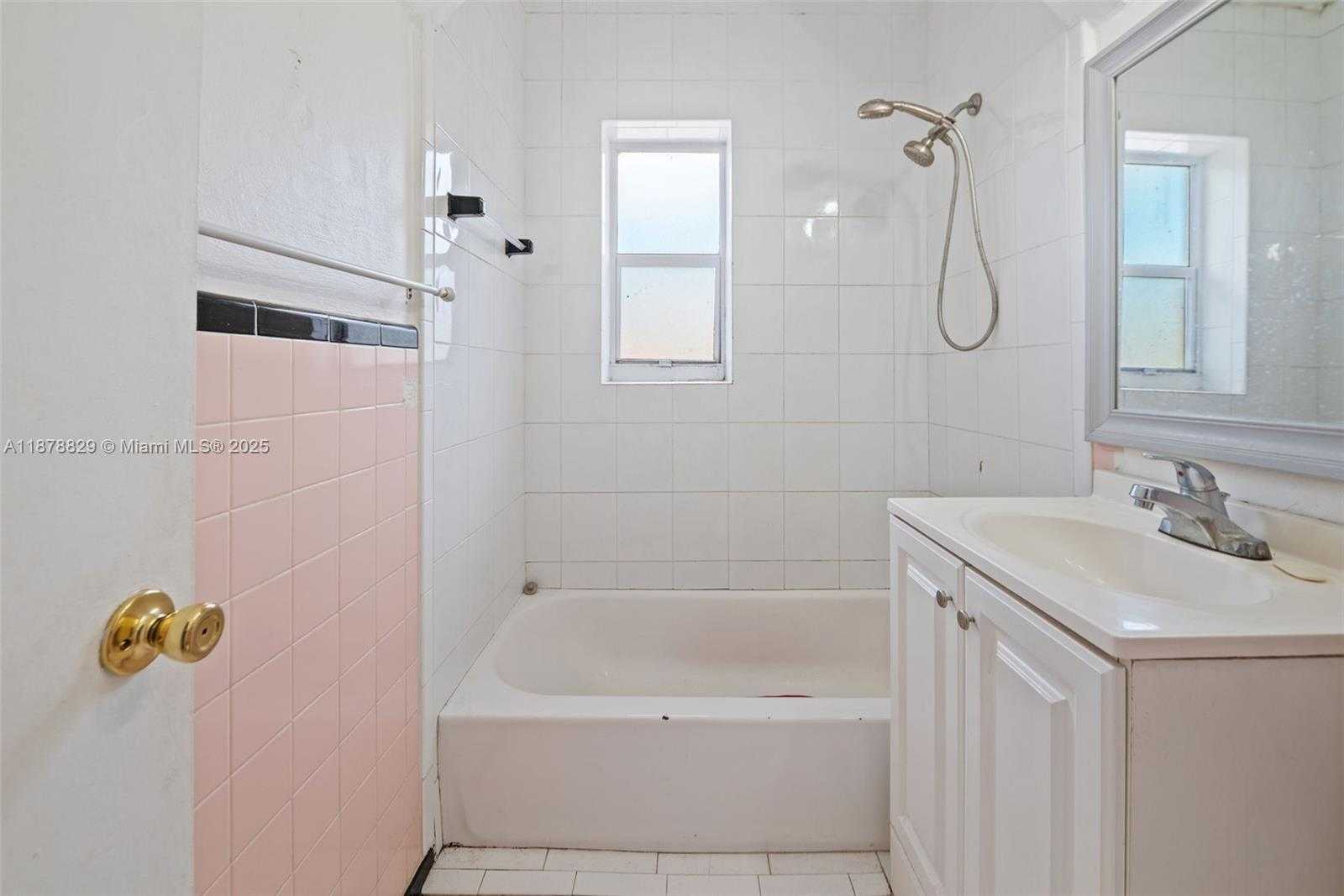 Small Image of 3571 SOUTH WEST 10TH ST #10B, Miami Number 23