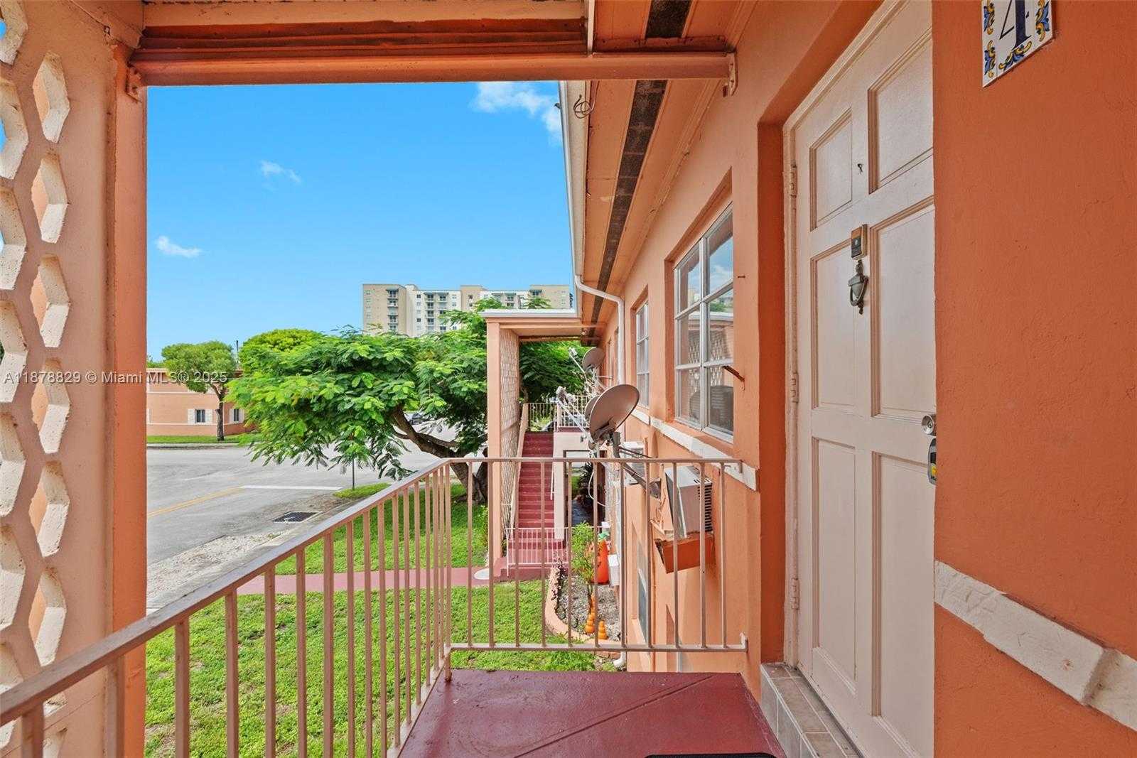 Small Image of 3571 SOUTH WEST 10TH ST #10B, Miami Number 3