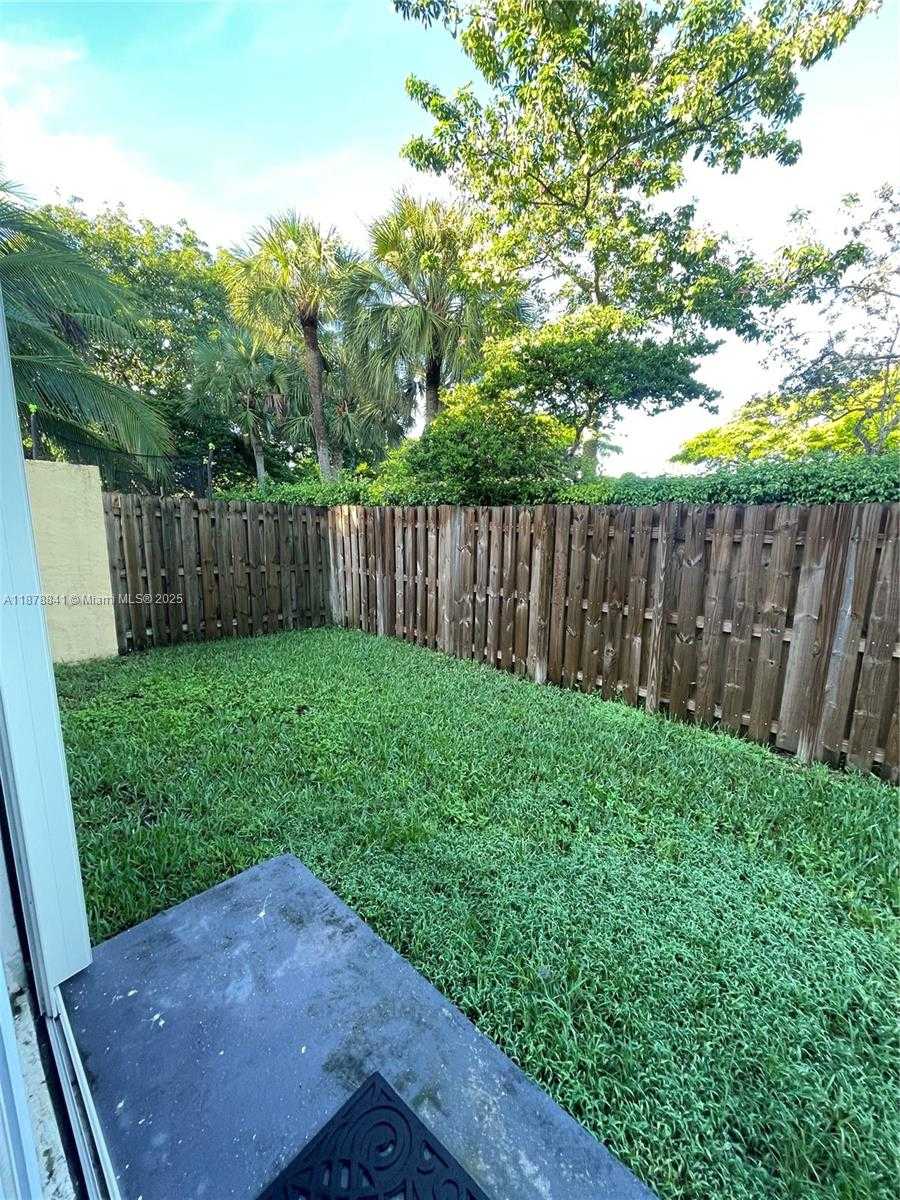 Small Image of 1356 NORTH WEST 159TH LN #N/a, Pembroke Pines Number 19