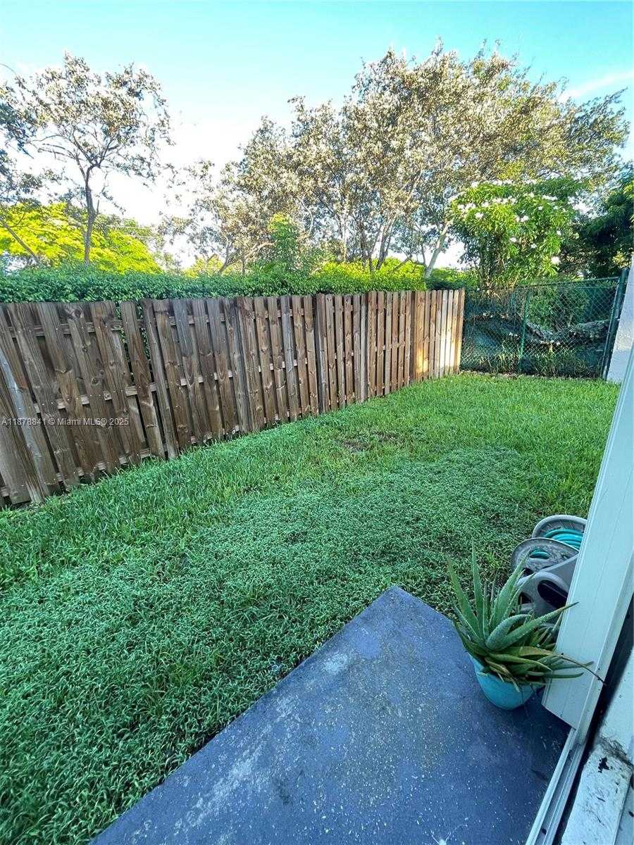 Small Image of 1356 NORTH WEST 159TH LN #N/a, Pembroke Pines Number 20