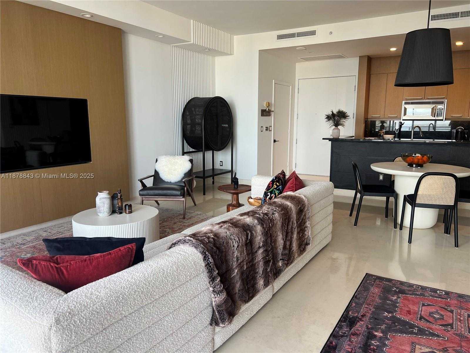 Small Image of 901 BRICKELL KEY BLVD #3702, Miami Number 4