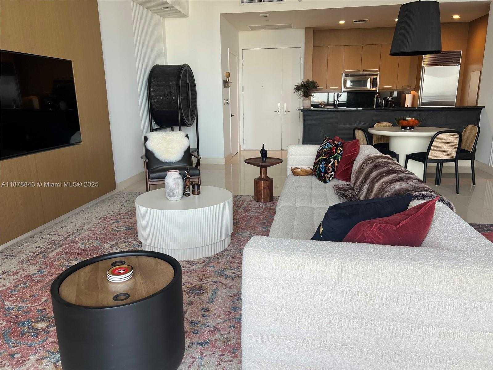 Small Image of 901 BRICKELL KEY BLVD #3702, Miami Number 5
