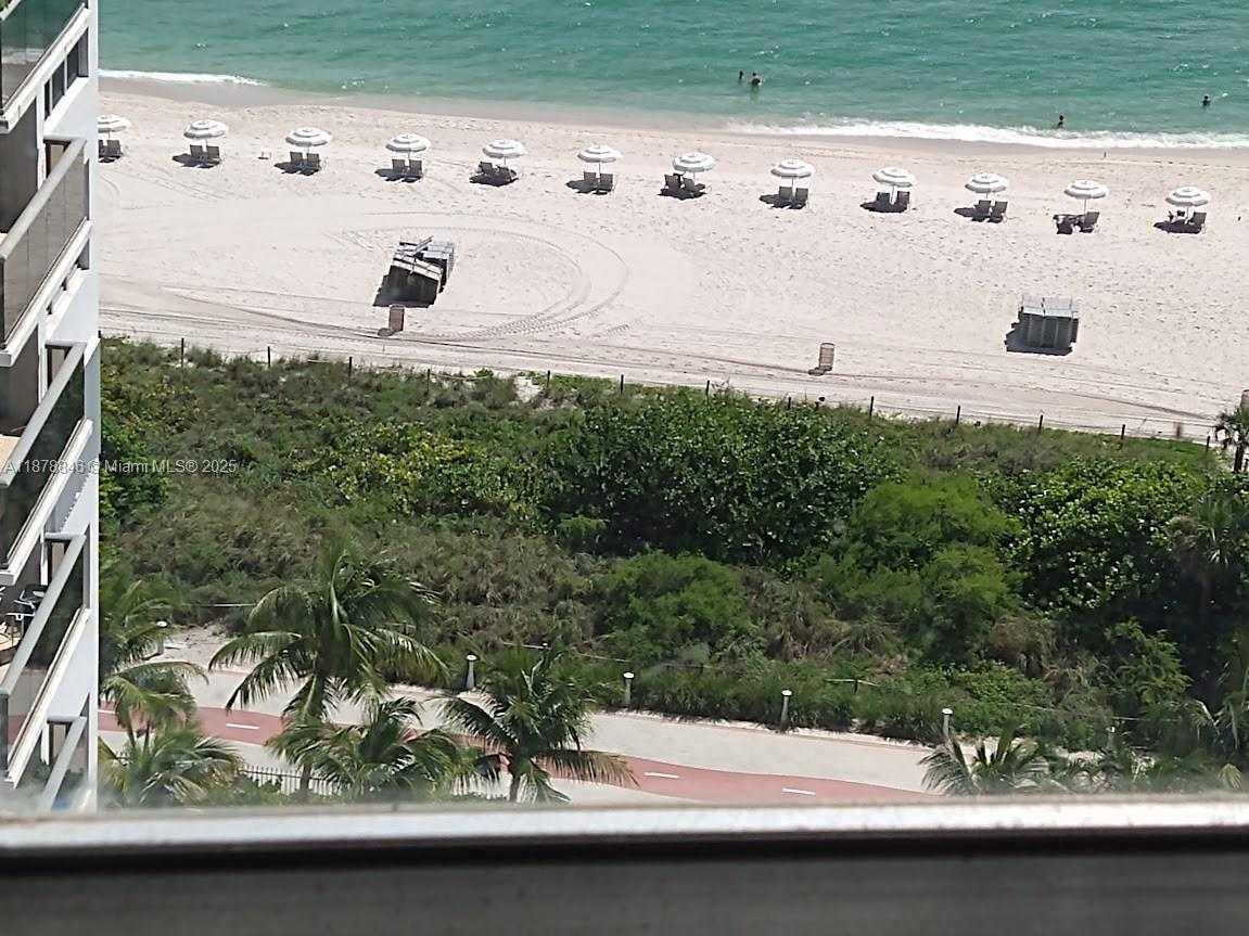 Small Image of 6039 COLLINS AVE #1710, Miami Beach Number 2