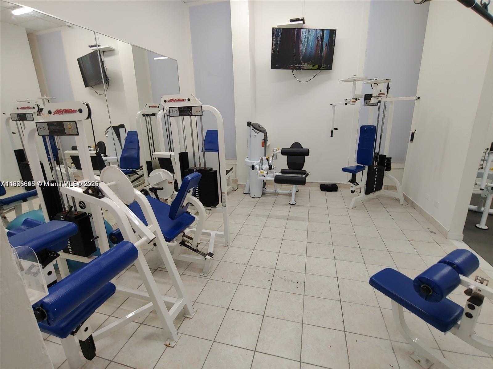 Small Image of 6039 COLLINS AVE #1710, Miami Beach Number 22