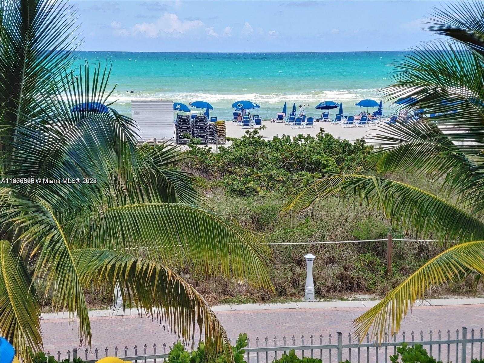 Small Image of 6039 COLLINS AVE #1710, Miami Beach Number 37