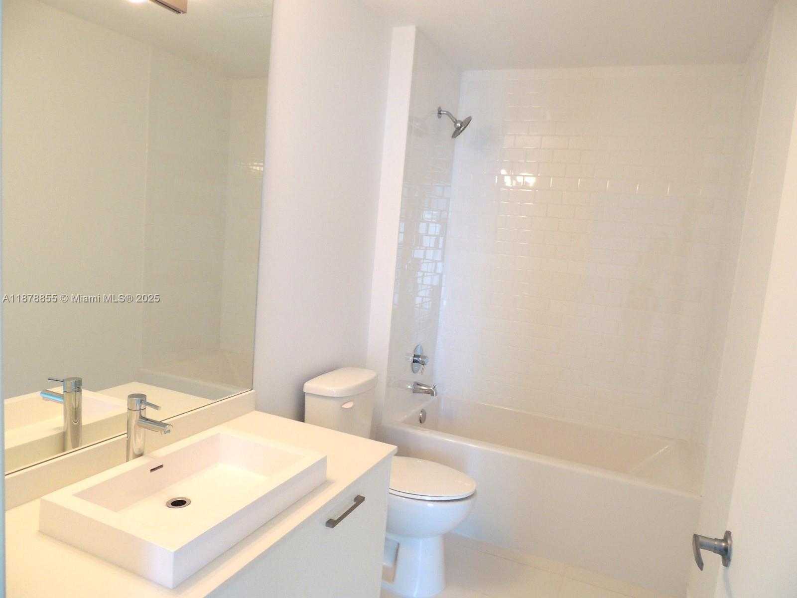 Small Image of 151 SOUTH EAST 1ST ST #3301, Miami Number 11