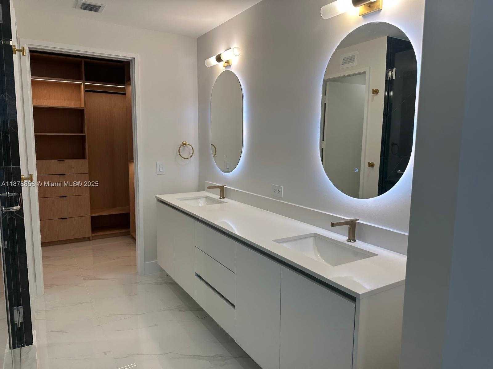 Small Image of 700 NORTH EAST 24TH STREET #2605, Miami Number 19