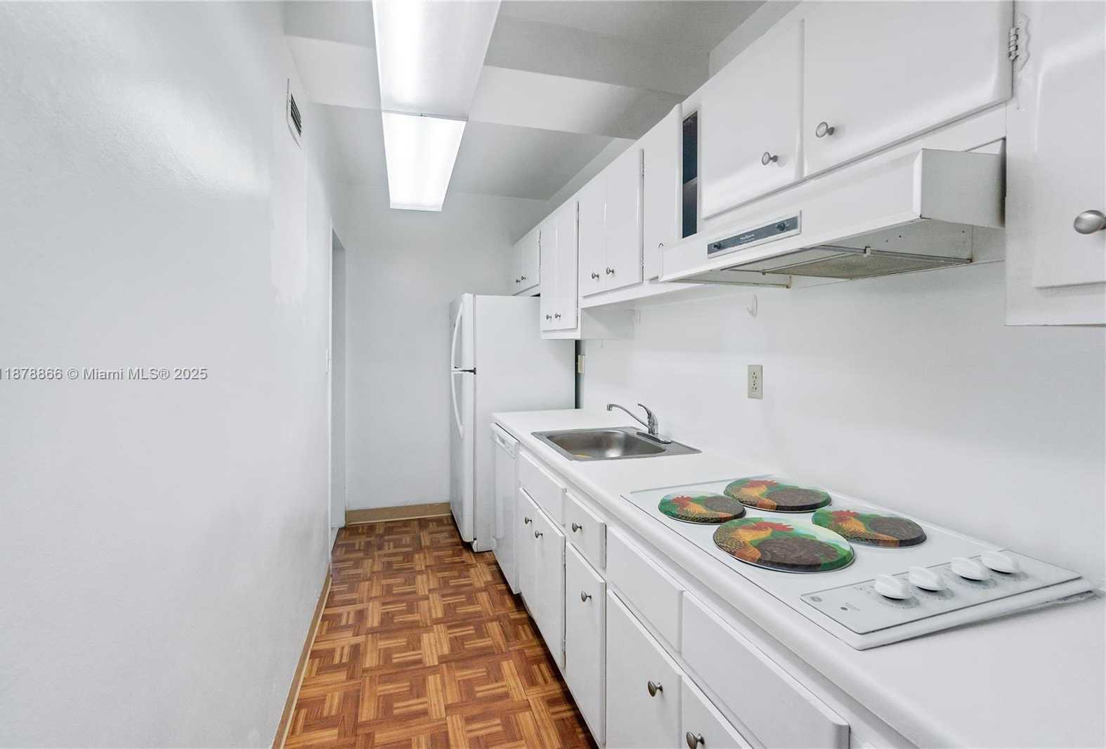 Small Image of 100 LINCOLN RD #607, Miami Beach Number 7