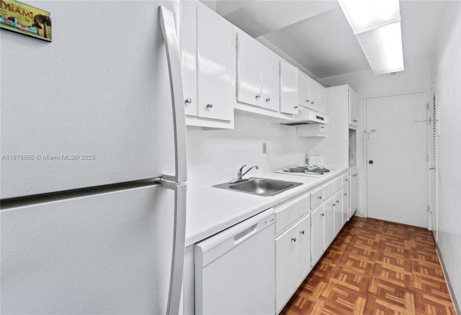Small Image of 100 LINCOLN RD #607, Miami Beach Number 8