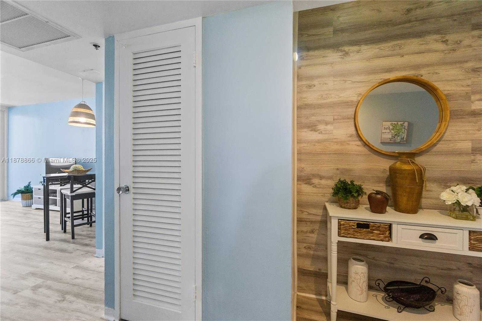 Small Image of 100 LINCOLN RD #607, Miami Beach Number 9