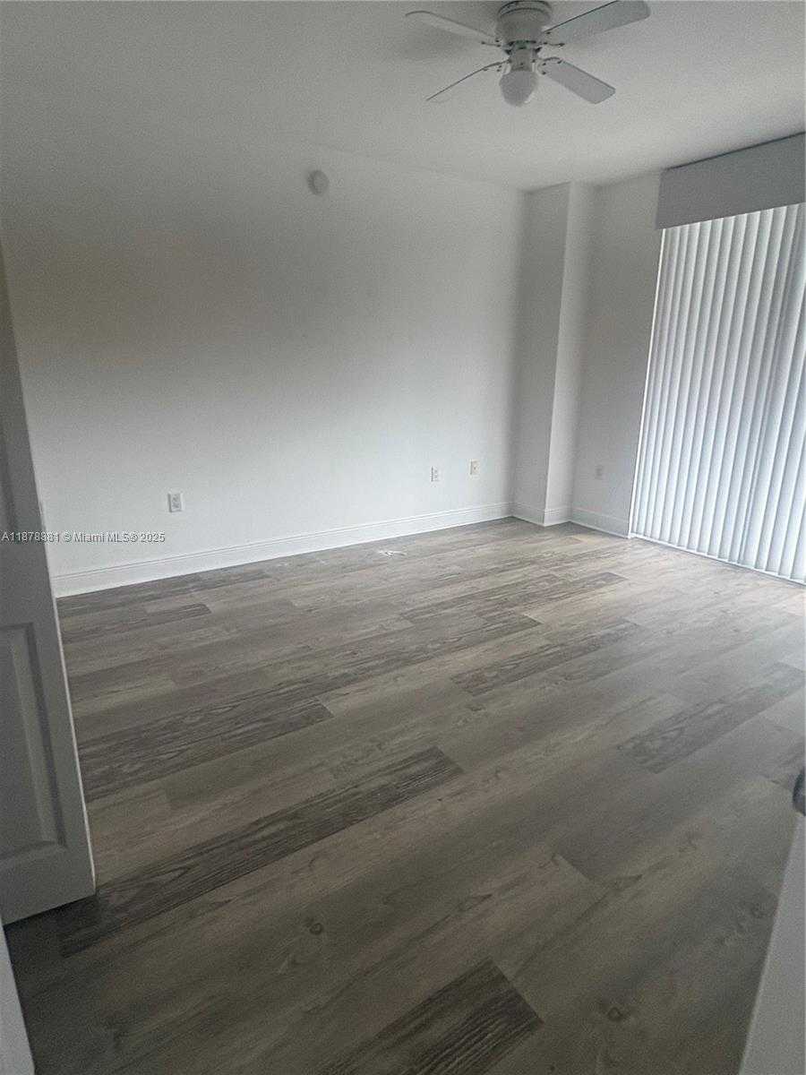 Small Image of 1250 SOUTH MIAMI AVE #2210, Miami Number 14