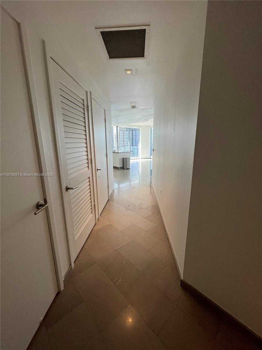 Small Image of 68 SOUTH EAST 6TH STREET #2302, Miami Number 3