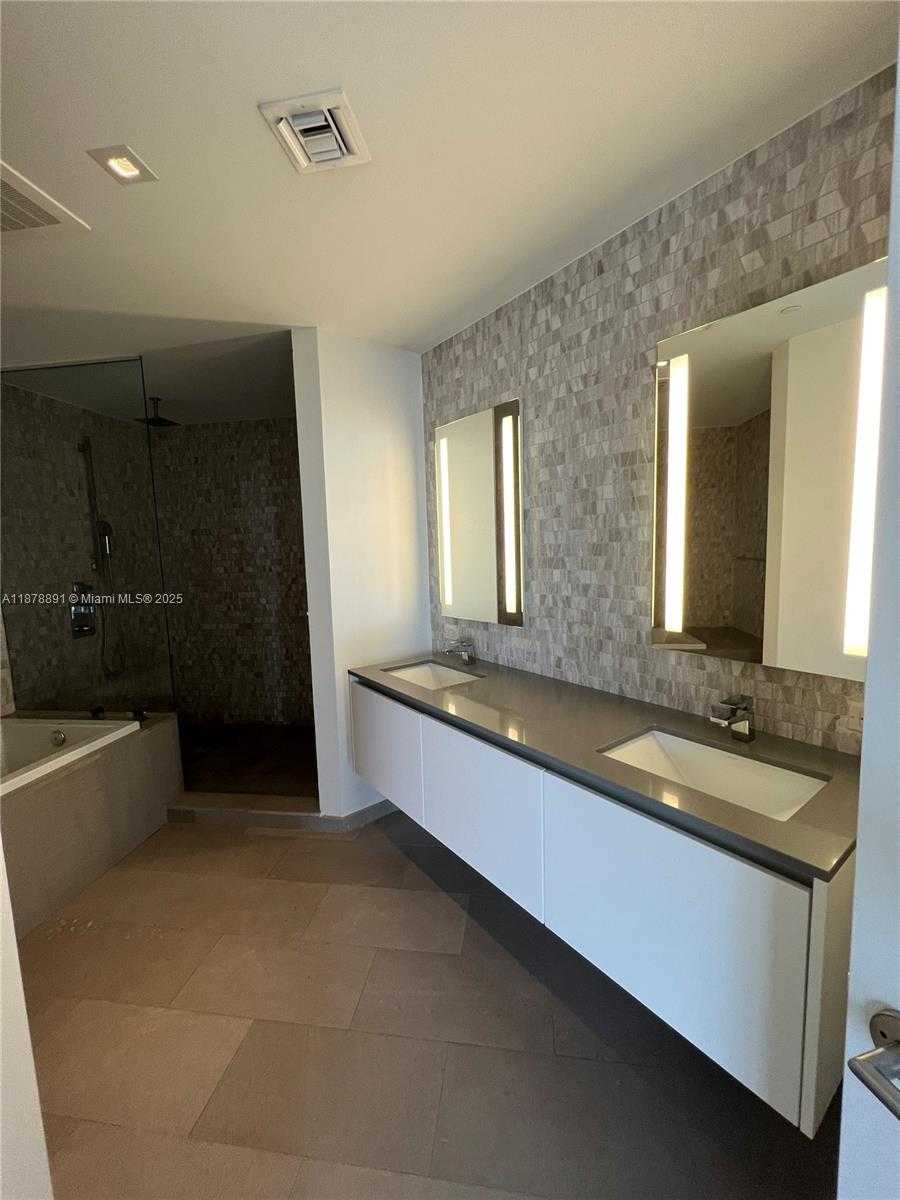 Small Image of 68 SOUTH EAST 6TH STREET #2302, Miami Number 9
