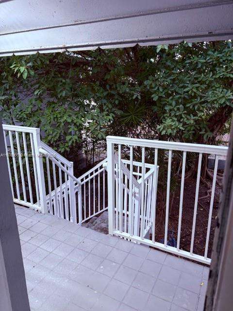 Small Image of 7610 DICKENS AVE #4, Miami Beach Number 11