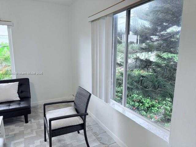 Small Image of 7610 DICKENS AVE #4, Miami Beach Number 14