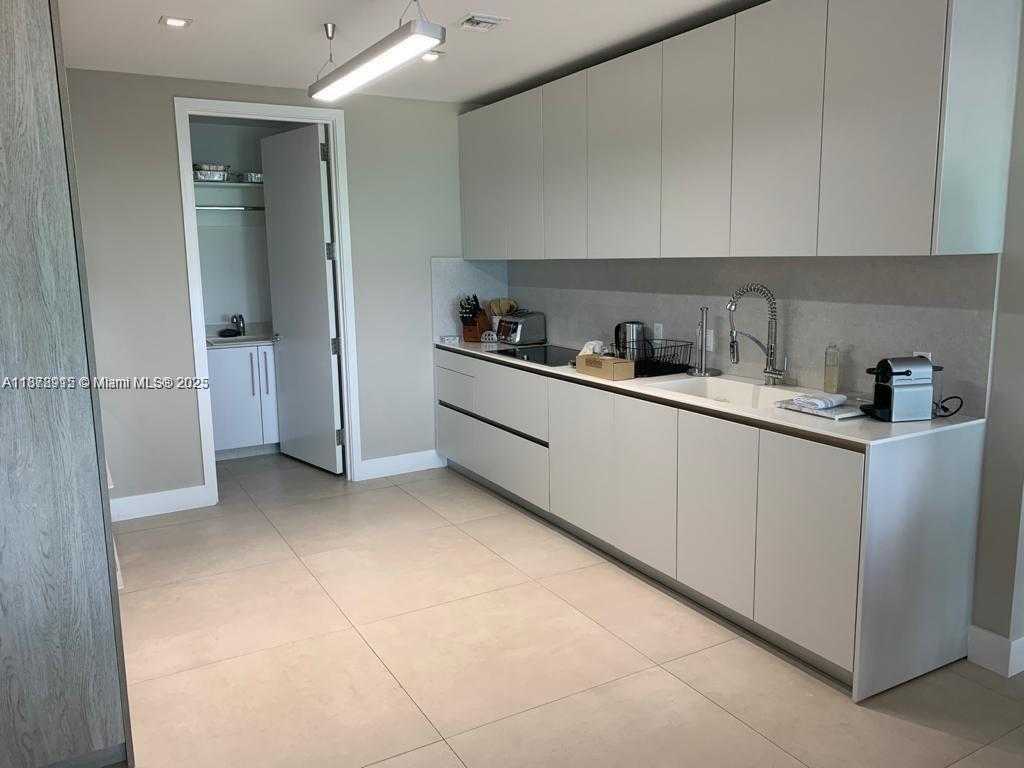 Small Image of 16901 COLLINS AVE #502, Sunny Isles Beach Number 11