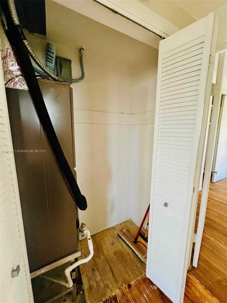 Small Image of 1606 JEFFERSON AVE #1, Miami Beach Number 17