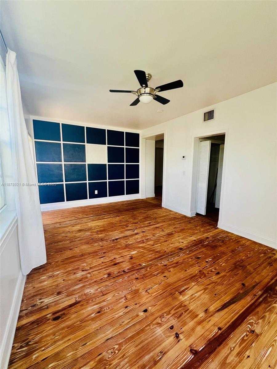 Small Image of 1606 JEFFERSON AVE #1, Miami Beach Number 4
