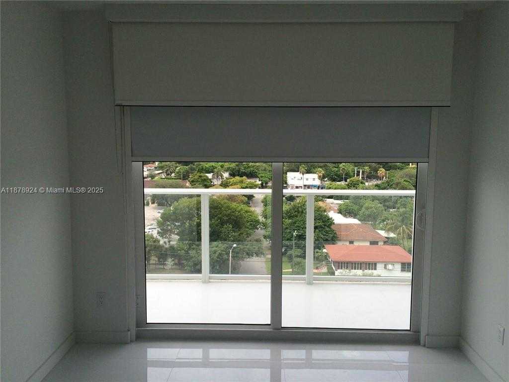 Small Image of 4250 BISCAYNE BLVD #915, Miami Number 11
