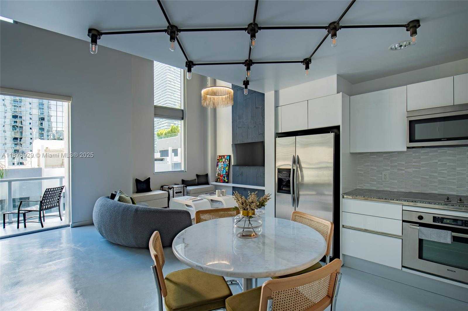 Small Image of 1060 BRICKELL AVE #1015, Miami Number 11
