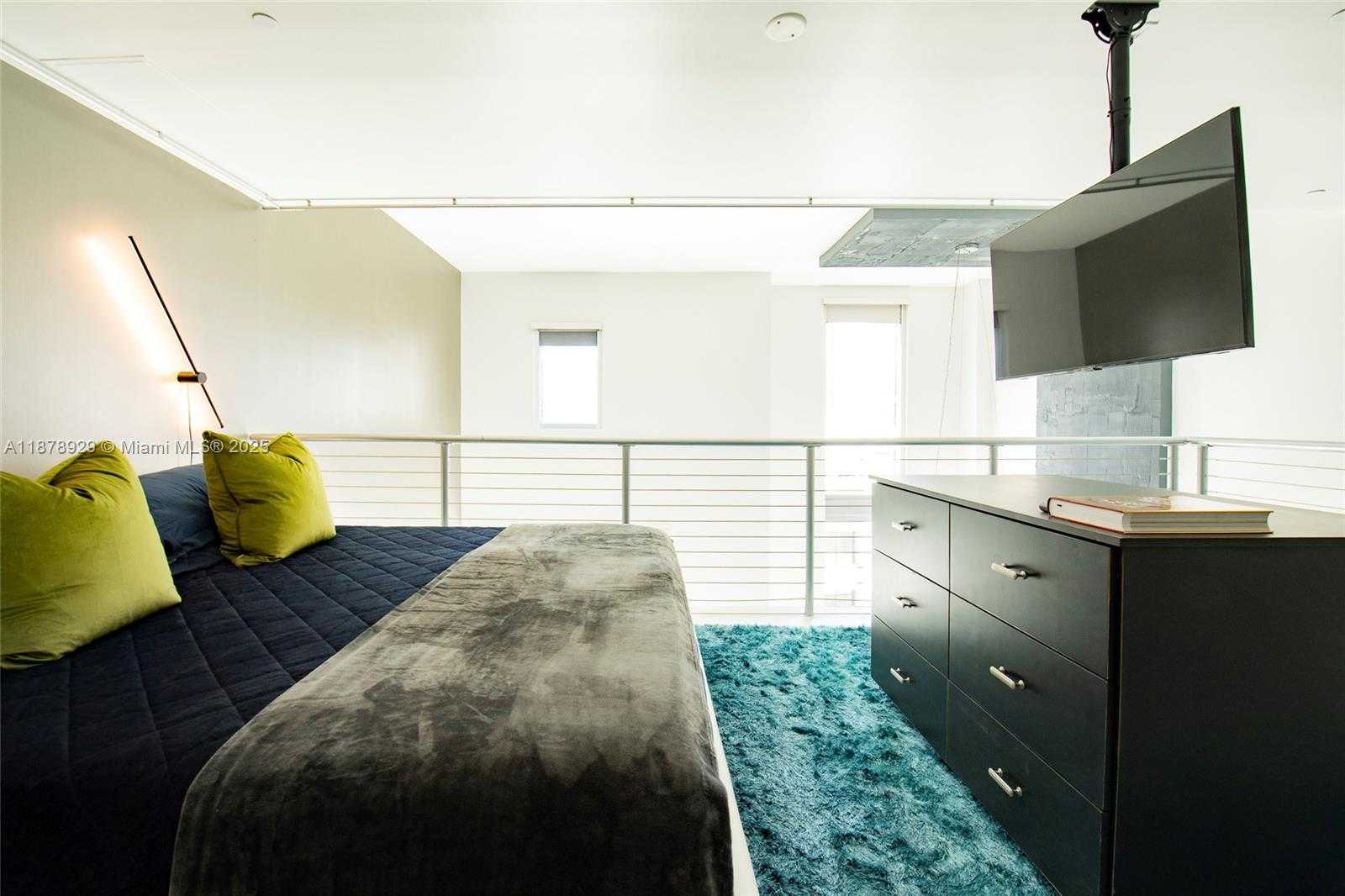Small Image of 1060 BRICKELL AVE #1015, Miami Number 24