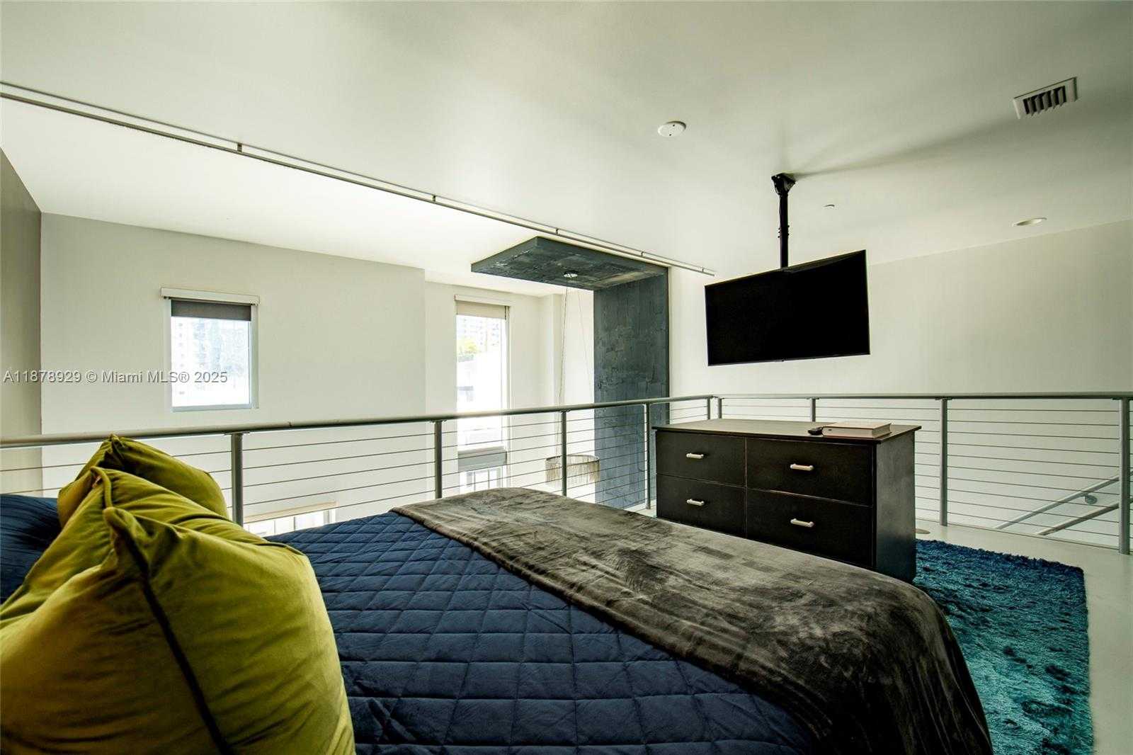 Small Image of 1060 BRICKELL AVE #1015, Miami Number 25