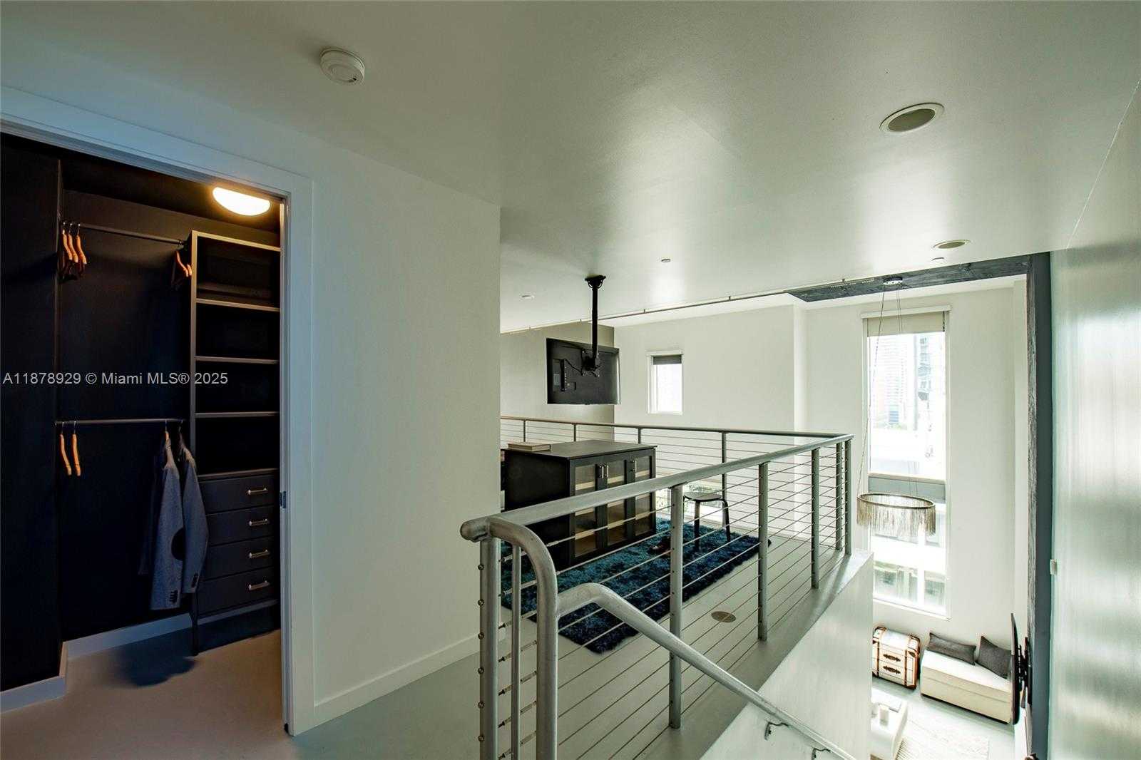 Small Image of 1060 BRICKELL AVE #1015, Miami Number 27