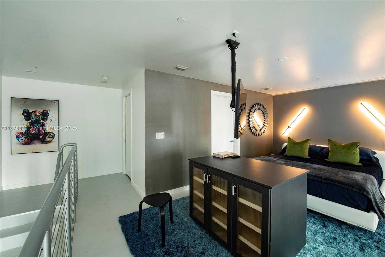 Small Image of 1060 BRICKELL AVE #1015, Miami Number 32