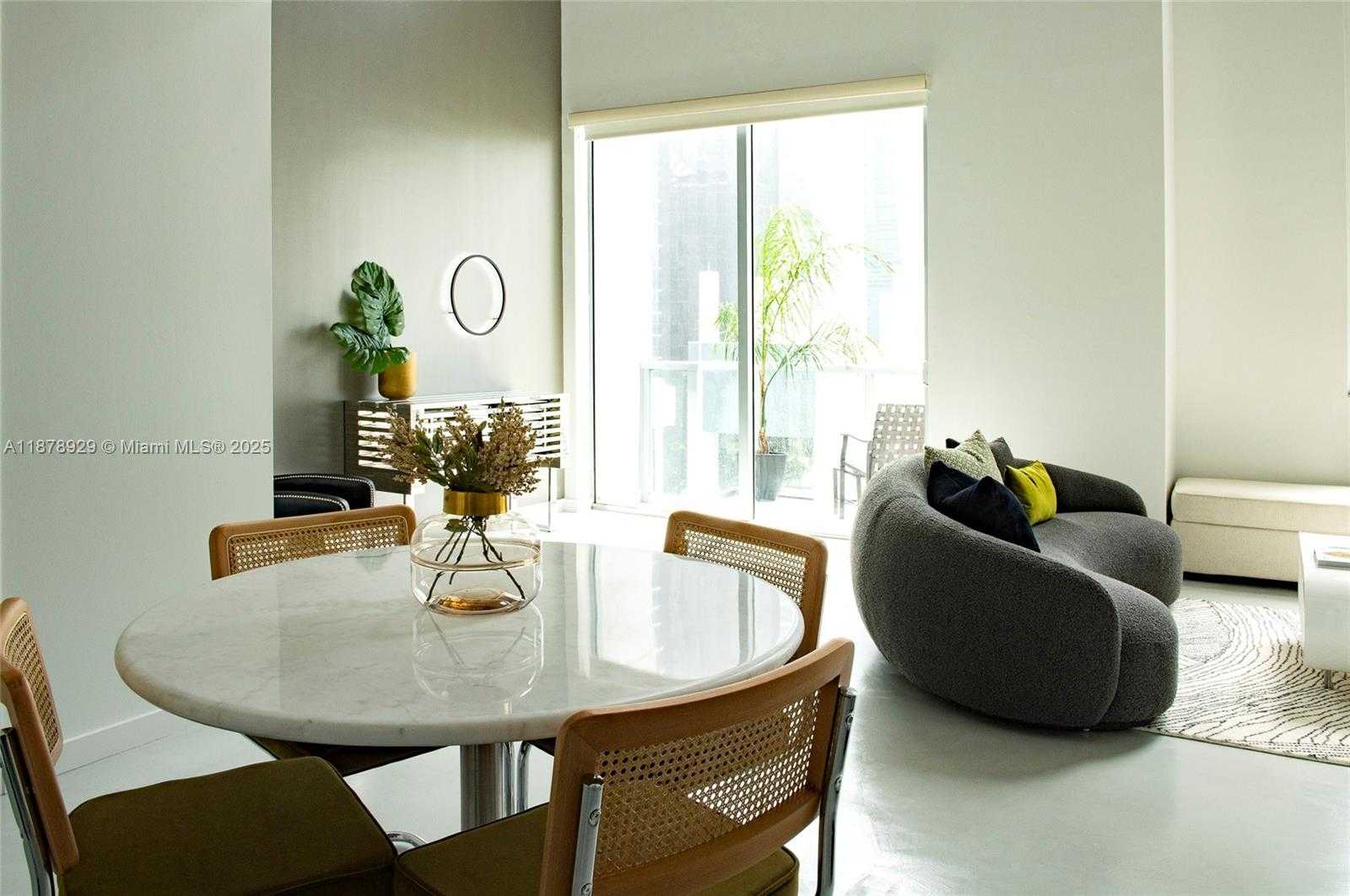 Small Image of 1060 BRICKELL AVE #1015, Miami Number 48