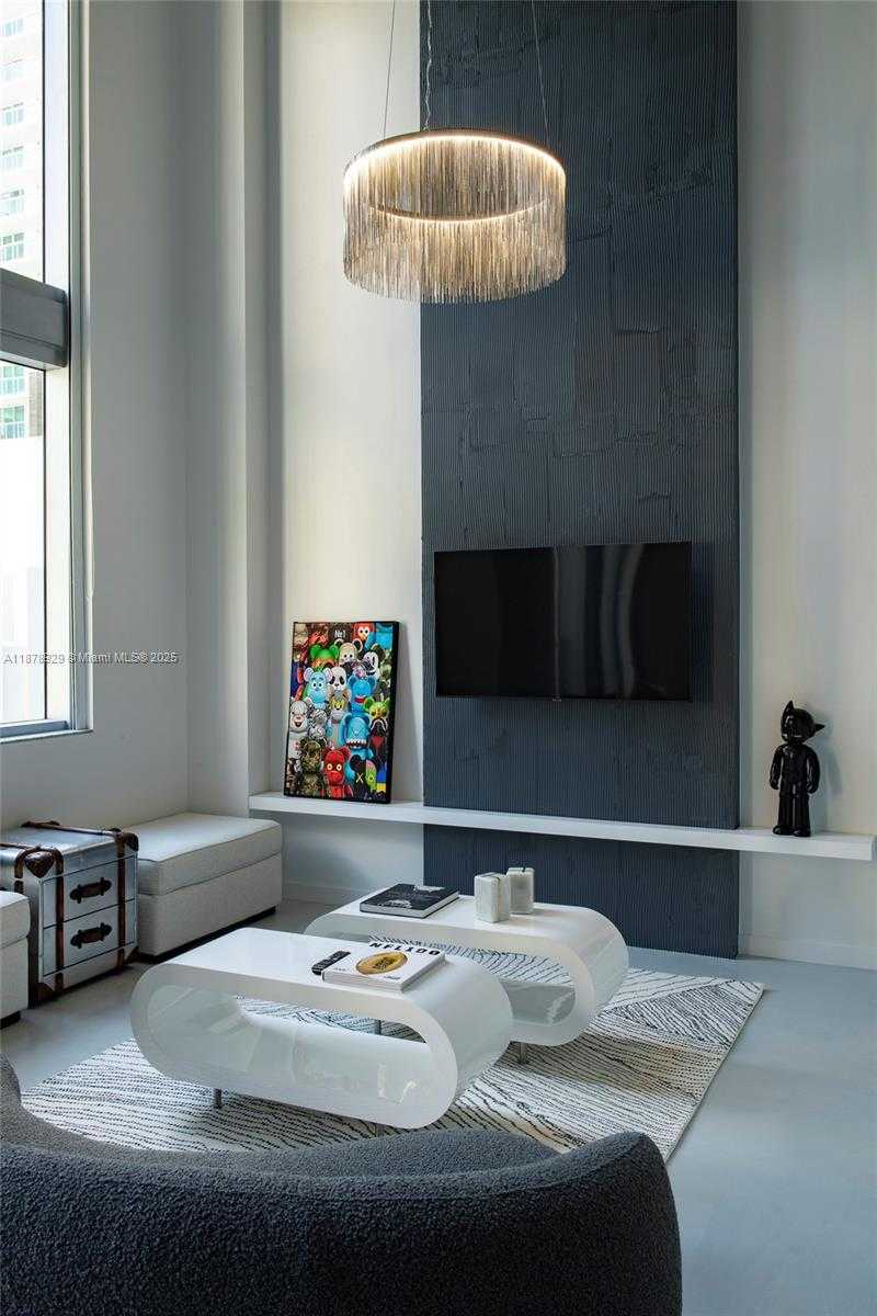 Small Image of 1060 BRICKELL AVE #1015, Miami Number 6