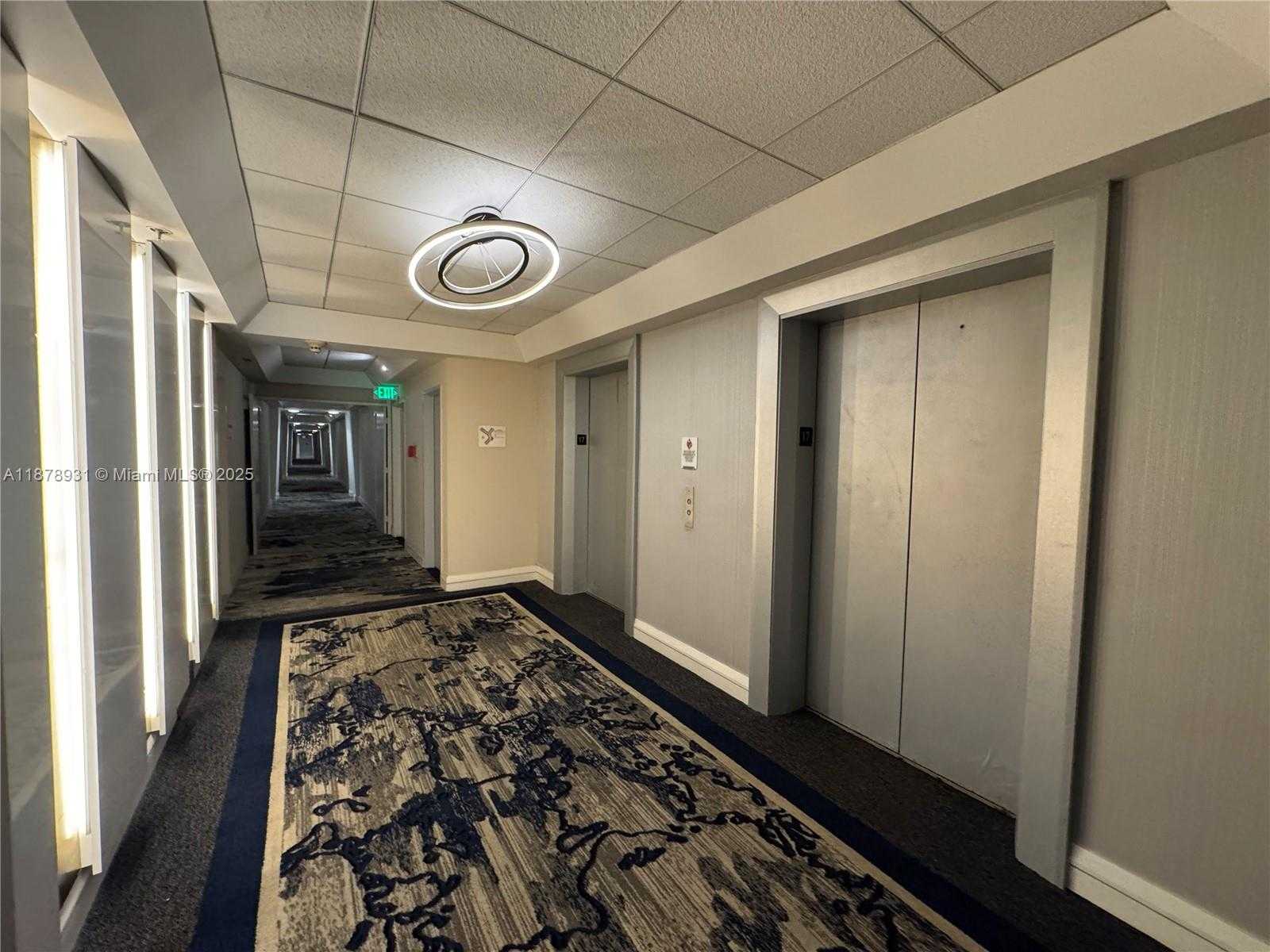 Small Image of 5161 COLLINS AVE #1717, Miami Beach Number 3