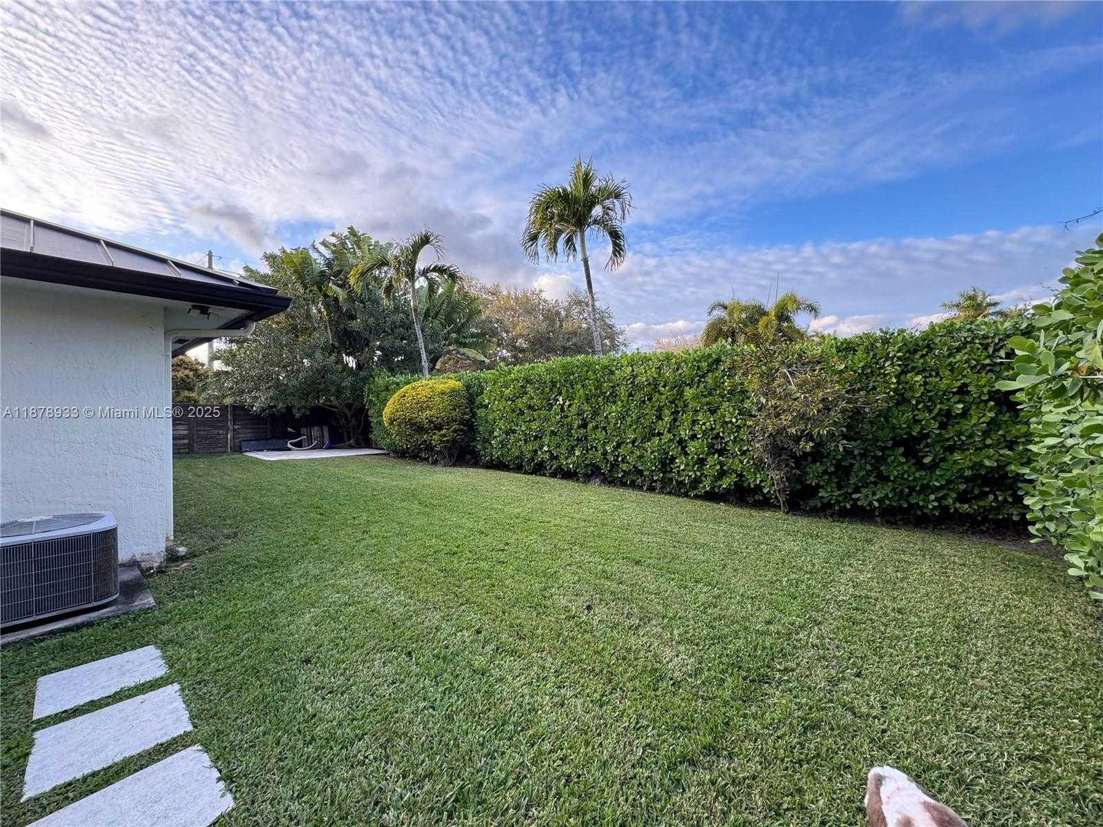 Small Image of 14601 SOUTH WEST 99TH AVE, Miami Number 10