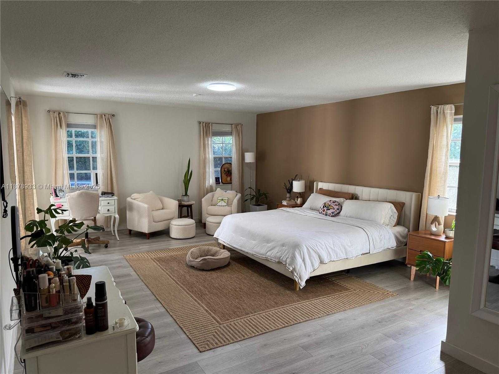 Small Image of 14601 SOUTH WEST 99TH AVE, Miami Number 12