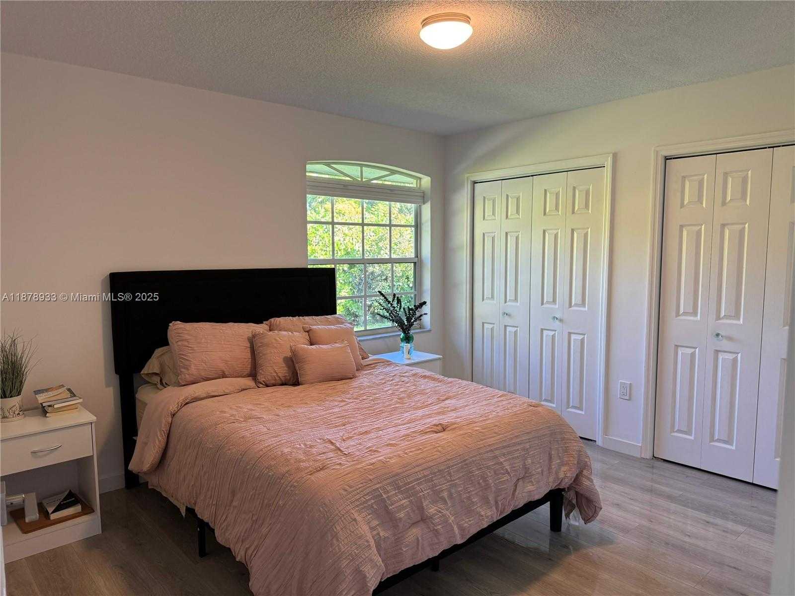 Small Image of 14601 SOUTH WEST 99TH AVE, Miami Number 16