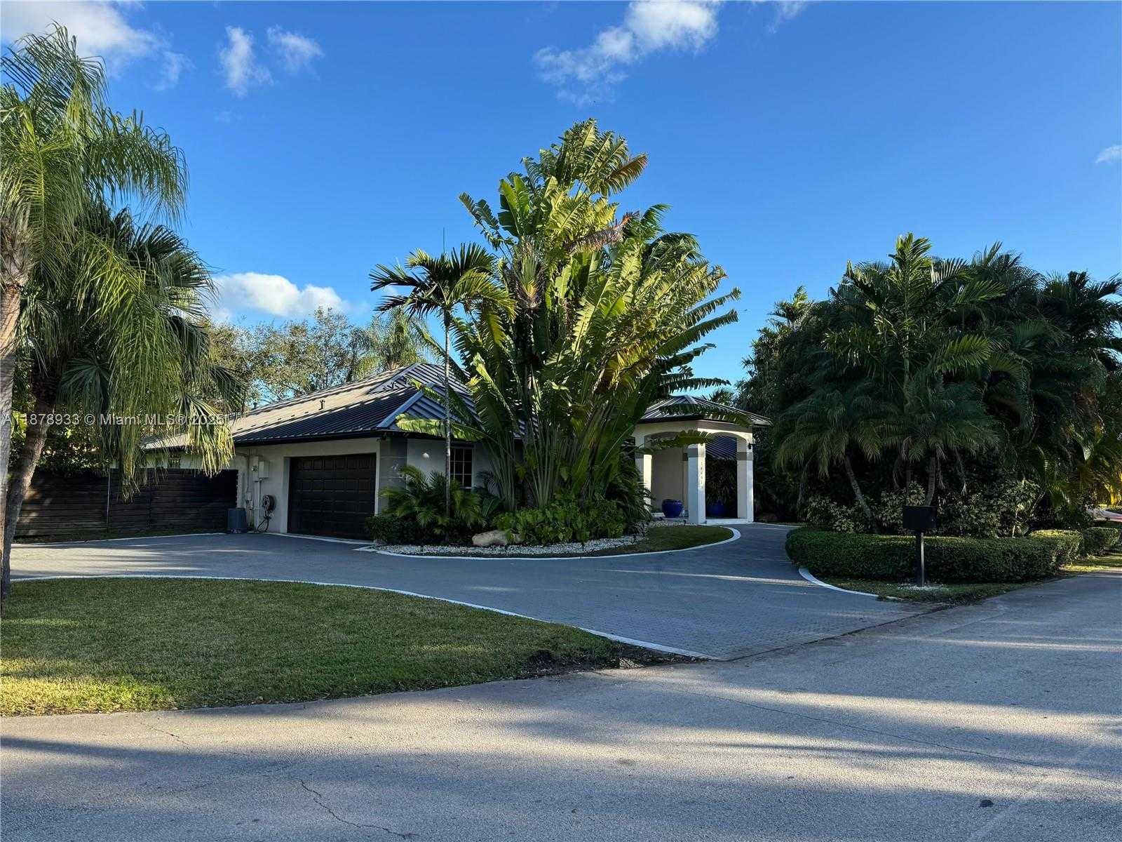Small Image of 14601 SOUTH WEST 99TH AVE, Miami Number 2
