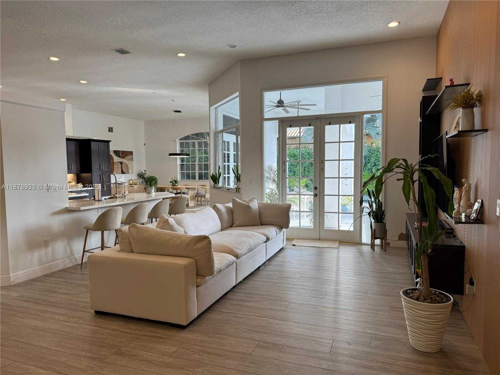 Small Image of 14601 SOUTH WEST 99TH AVE, Miami Number 22