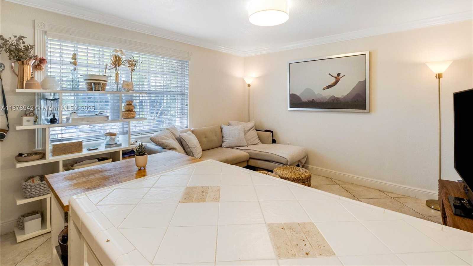 Small Image of 345 MICHIGAN AVE #34, Miami Beach Number 11