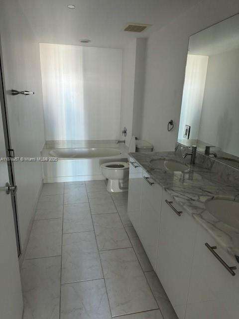 Small Image of 951 BRICKELL AVE #2307, Miami Number 7