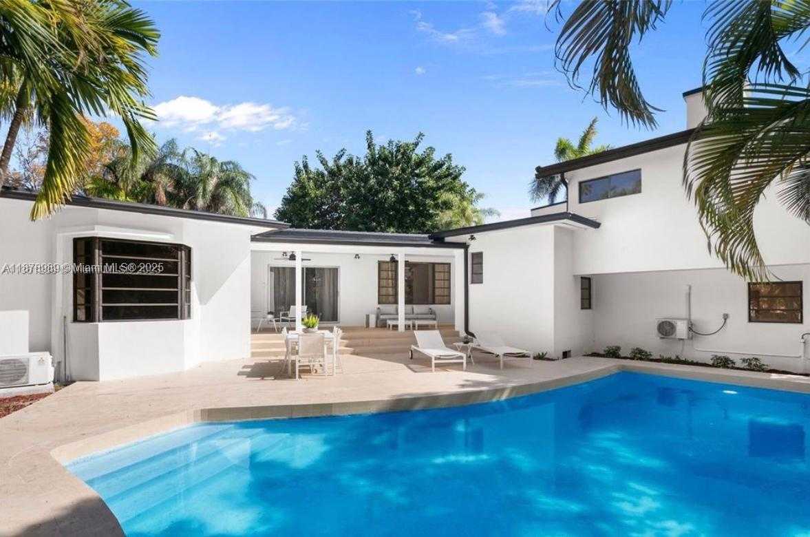 Small Image of 4444 ADAMS AVE, Miami Beach Number 24