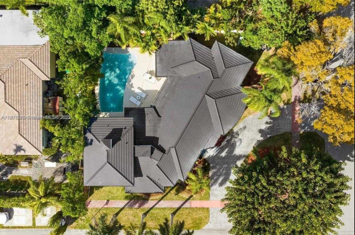 Small Image of 4444 ADAMS AVE, Miami Beach Number 26