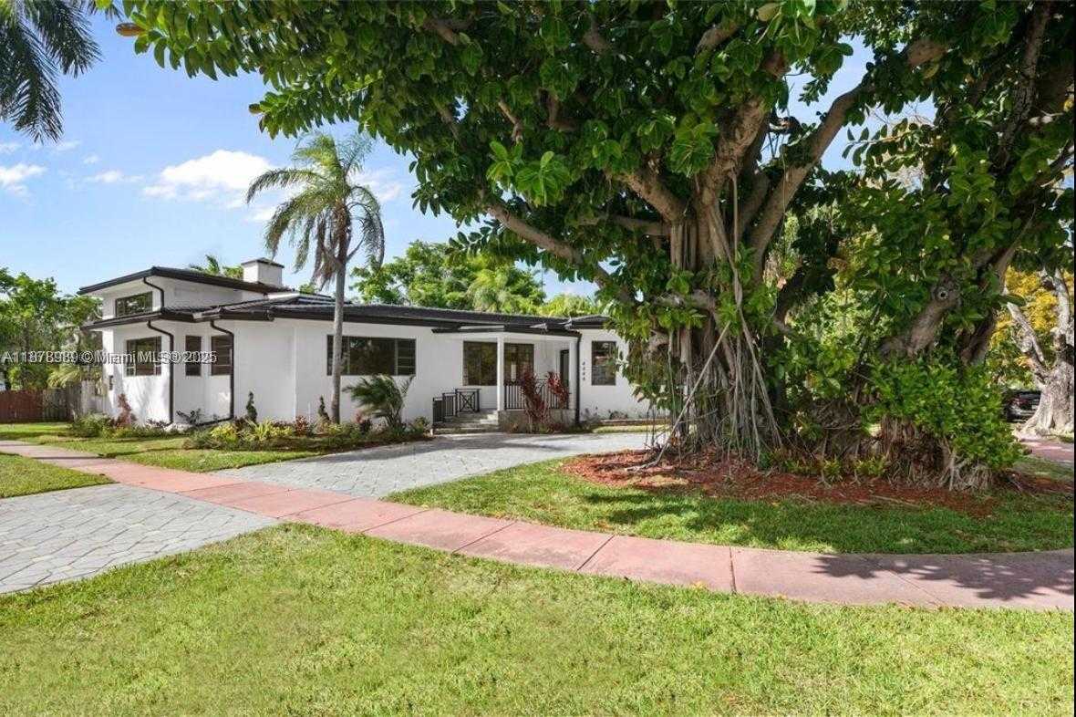 Small Image of 4444 ADAMS AVE, Miami Beach Number 27