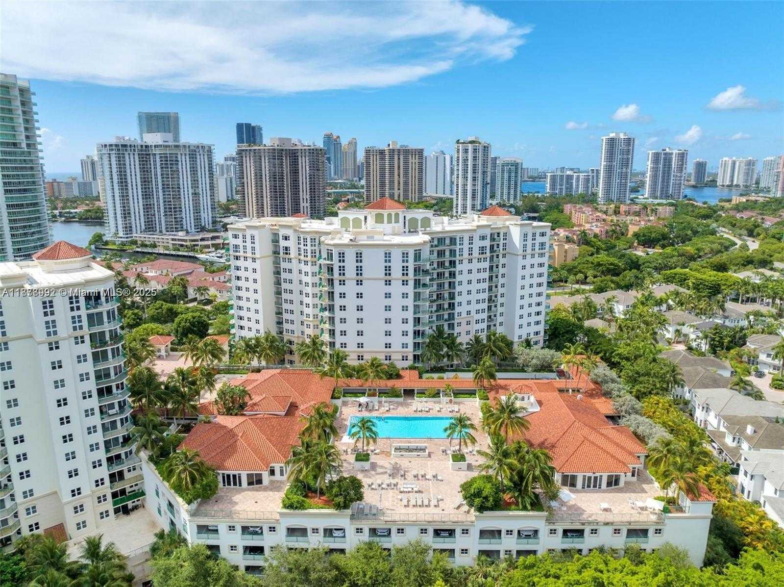 Small Image of 20000 EAST COUNTRY CLUB DR #209, Aventura Number 2