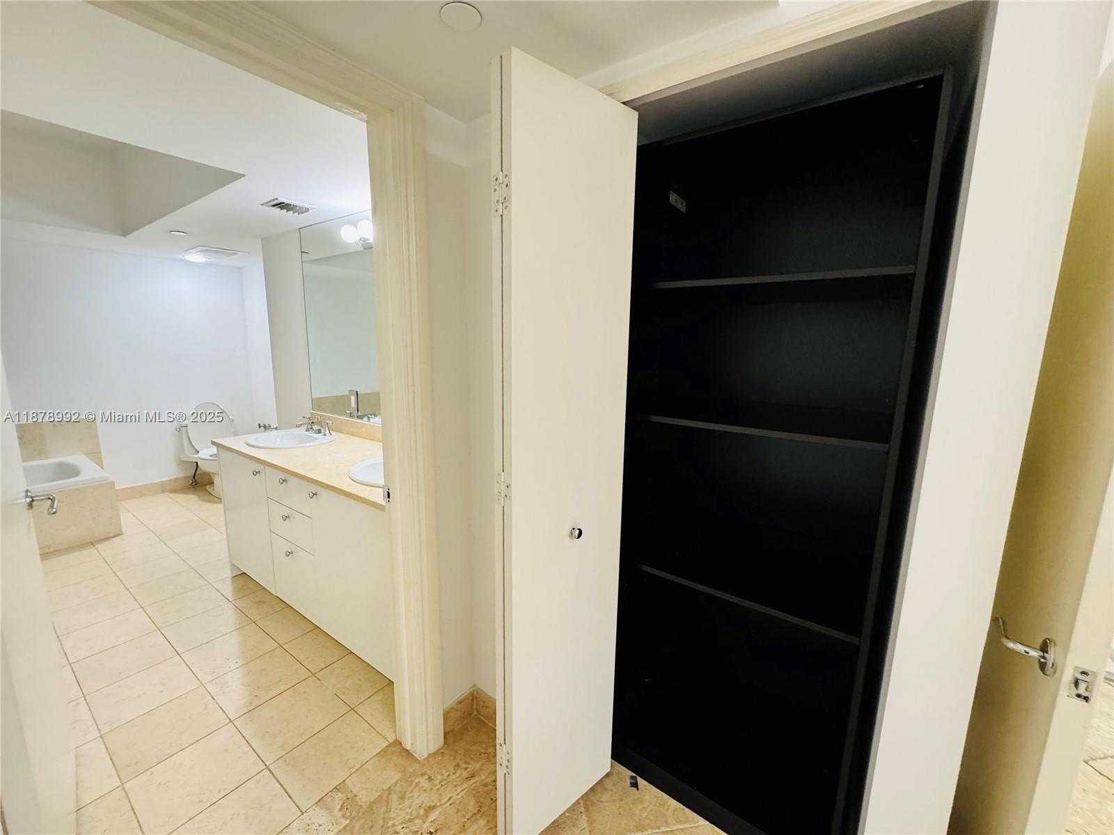 Small Image of 20000 EAST COUNTRY CLUB DR #209, Aventura Number 23